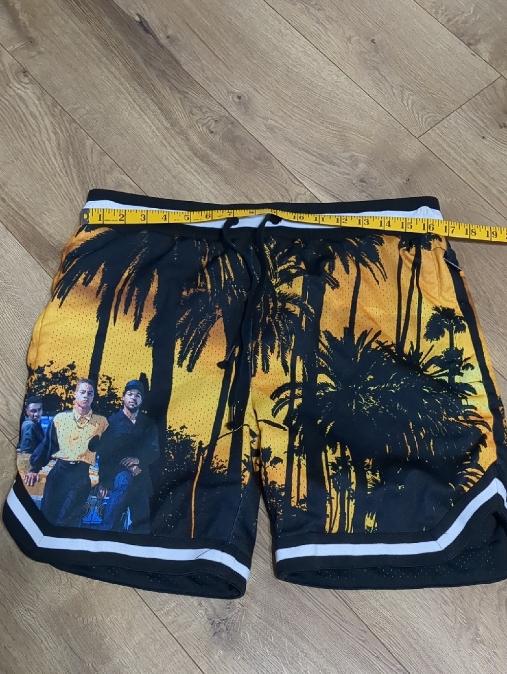 Boyz N The Hood Shoe Palace basketball shorts size Large - Picture 5 of 11